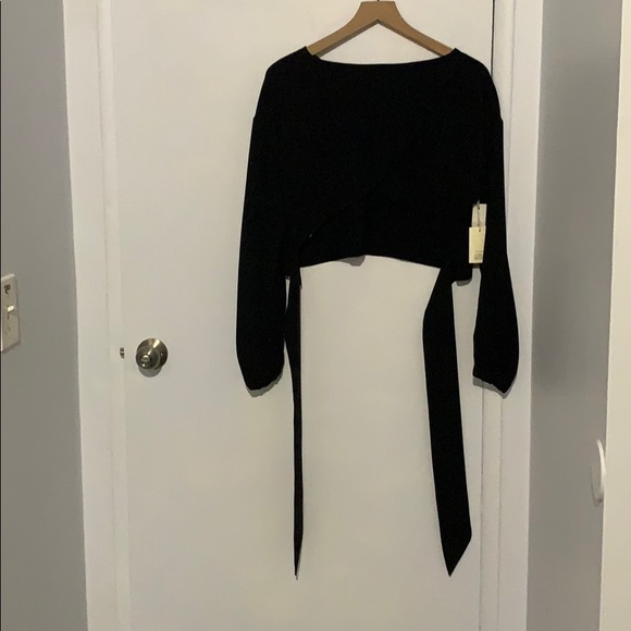 Aritzia black Wilfred Antonin blouse - Picture 11 of 16